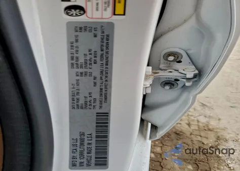 2021 Ram 1500 Laramie из США, поврежденный, VIN 1C6RREJT0MN801367